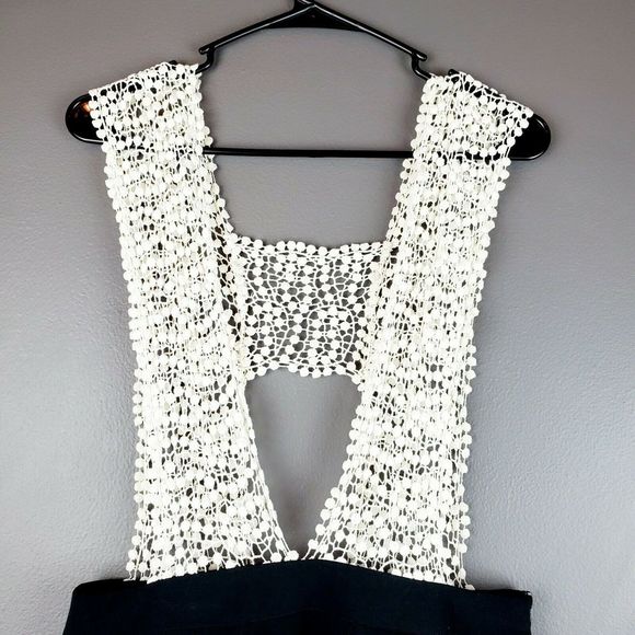 Hazel Anthro Jumper w Crochet Suspender Top Sz Med - Picture 2 of 4